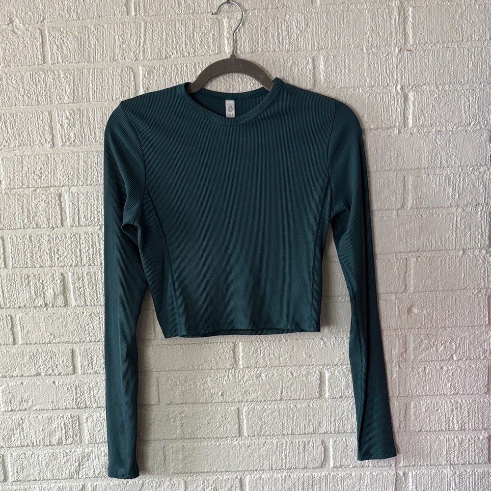 Isla Movement Long Sleeve Crop Top
